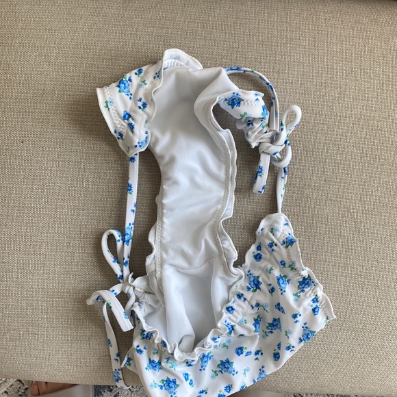 Wild Fable white floral bikini small top medium bottoms - Picture 5 of 7